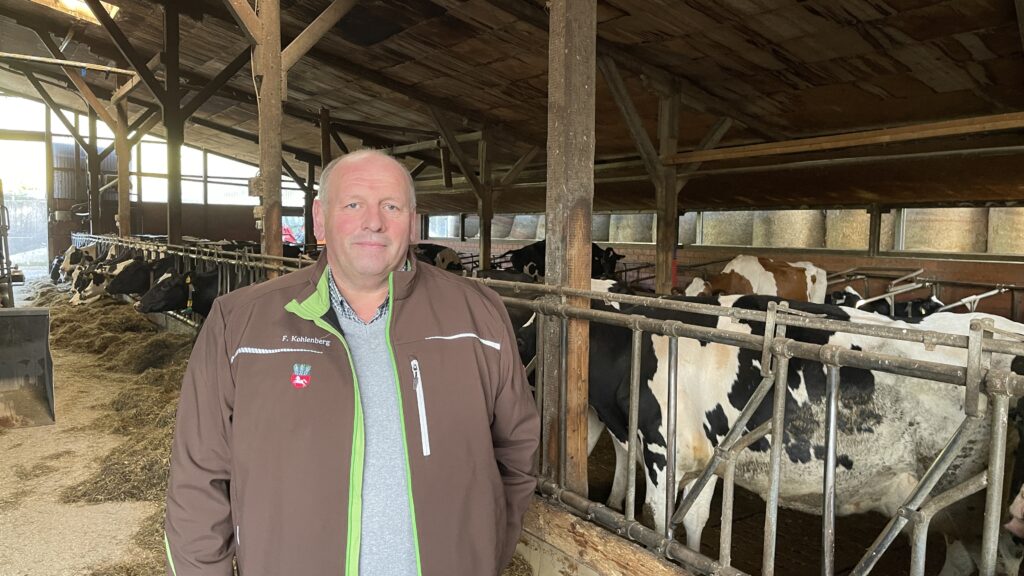 <a href="https://landvolk.net/lpdartikel/landvolk-klare-position-beim-milchpreis-gespraech/" target="_blank">Landvolk: Klare Position beim Milchpreis-Gespräch</a>