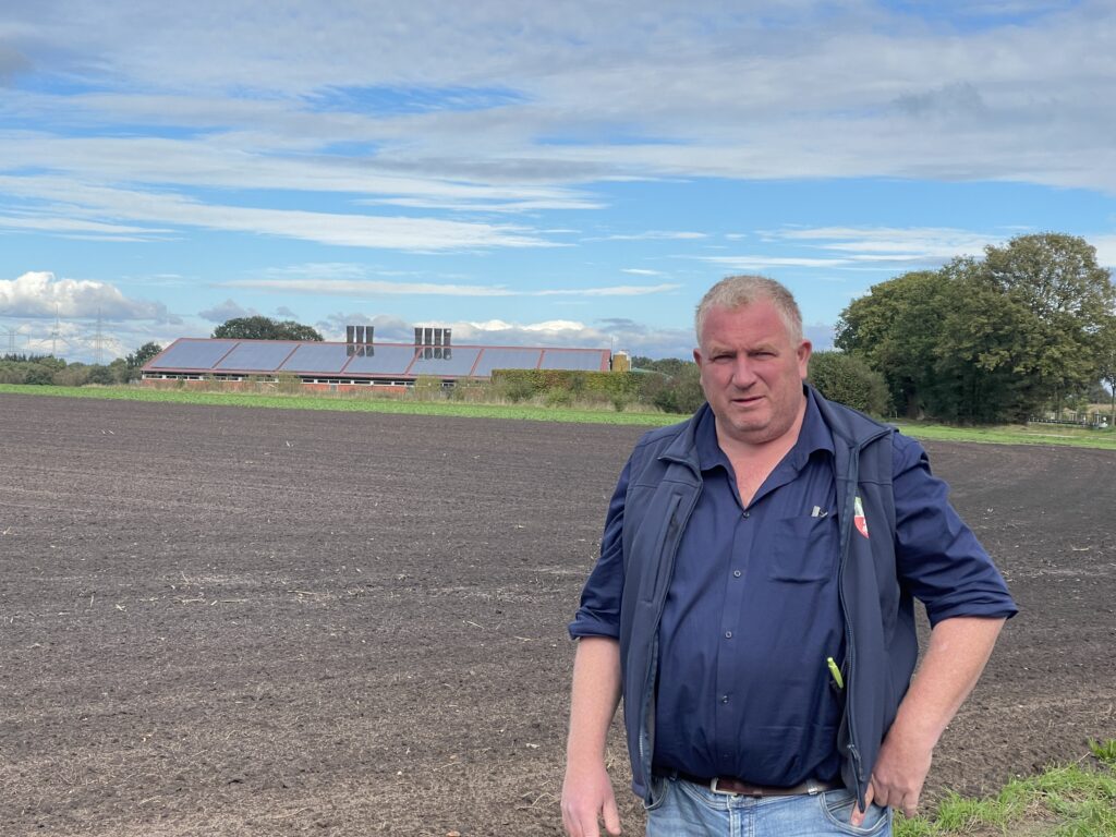 <a href="https://landvolk.net/lpdartikel/landvolk-netzpaket-sorgt-fuer-unruhe-auf-dem-land/" target="_blank">Landvolk: Netzpaket sorgt für Unruhe auf dem Land</a>