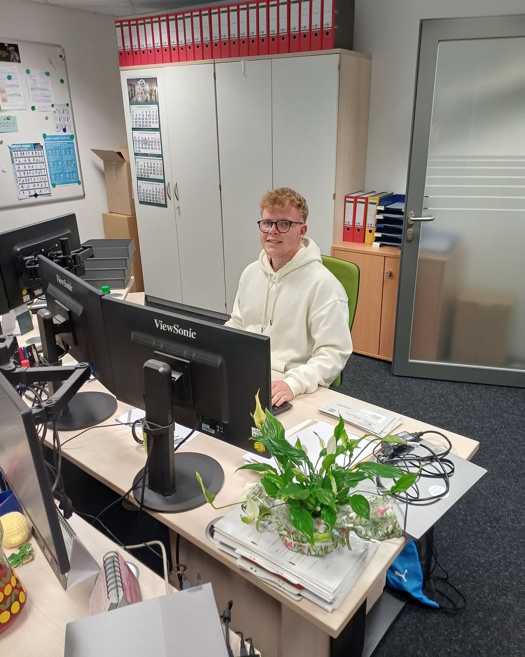<a href="https://www.instagram.com/p/DcBAd89DBZO" target="_blank">Bereits fleißig dabei: Seit diesem Monat hat Michel seine Ausbildung in der Buchstelle unseres Landvolkes begonnen. Der …</a>