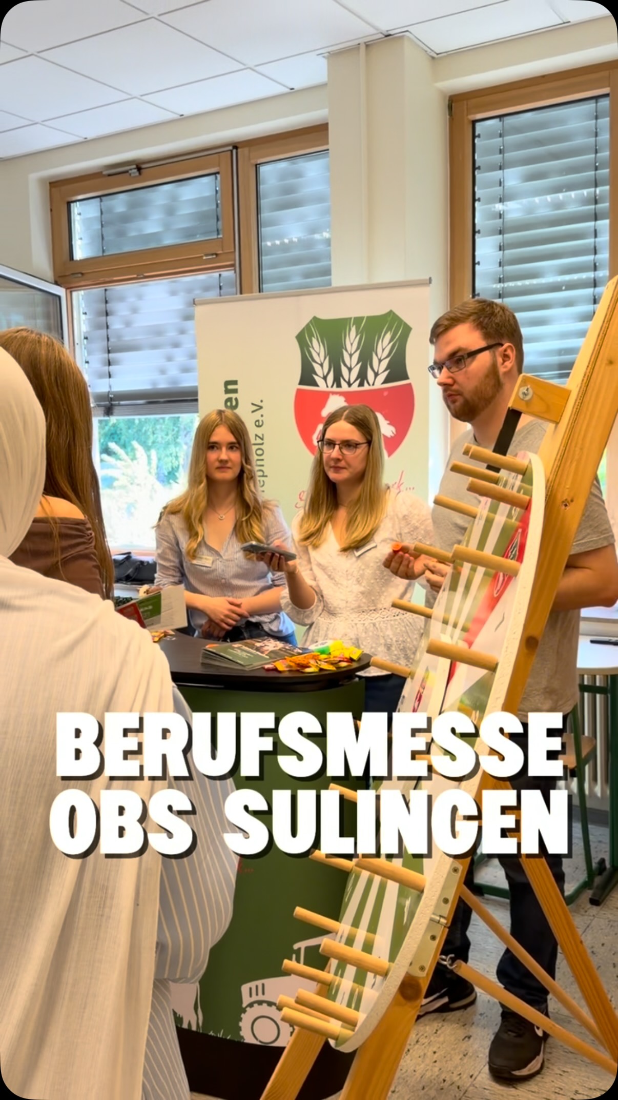 <a href="https://www.instagram.com/p/DehZXJeOzWX" target="_blank">Wir waren auf der Berufsmesse an der OBS Sulingen! 🚜 🎓 Milena, Sara und Marvin haben unseren Landvolk-Stand betreut un…</a>
